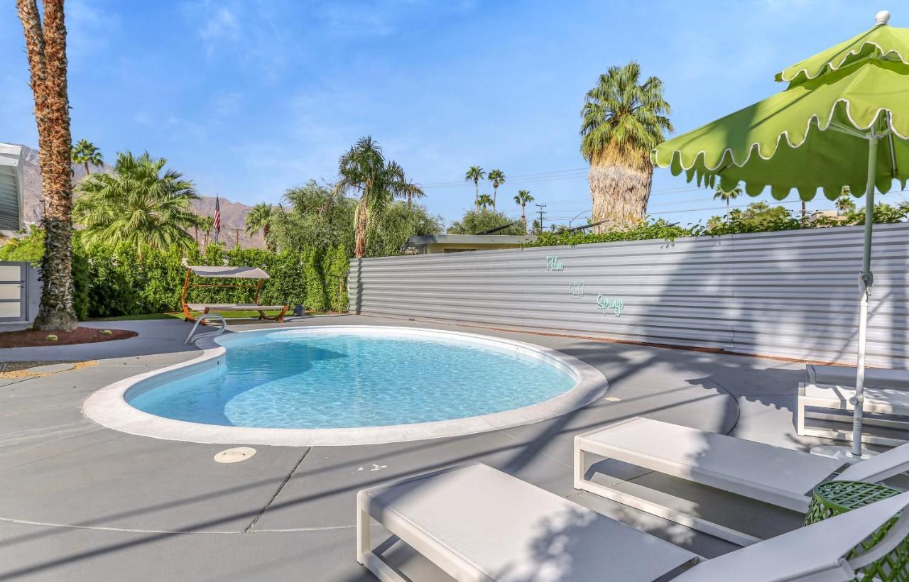 Desert Flamingo Ps - A Ryson Holiday home *