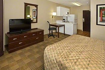 Extended America - - Airport Hotel Palm Springs