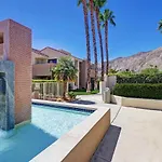 Modern Plaza Villas Oasis