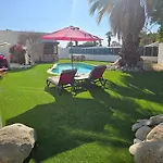 The Pink Paloma - A Barbie Inspired Villa In Palm Springs