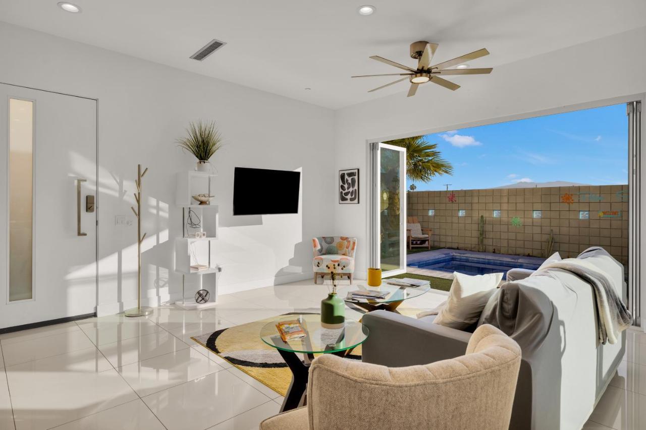 Breathtaking Luxury Architectural Jewel Palm Springs