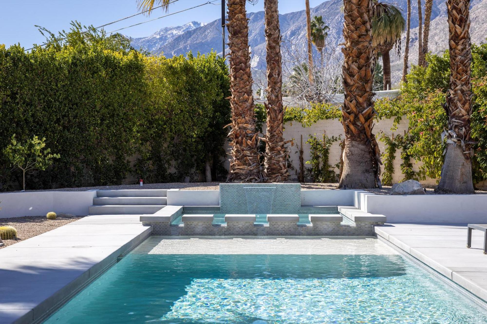 Deepwell Modern By Acme House Company