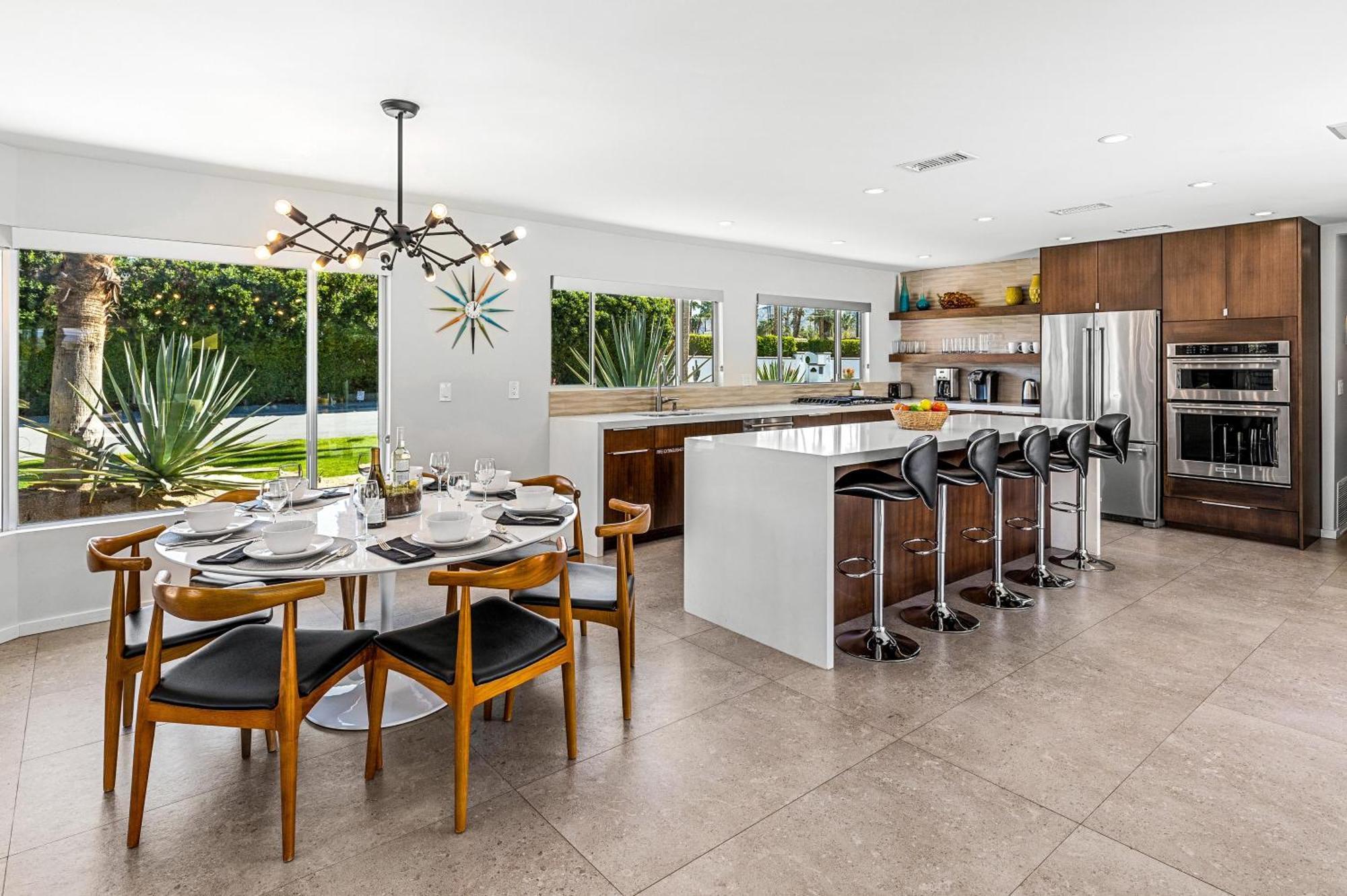 Villa Deepwell Modern By Acme House Company *