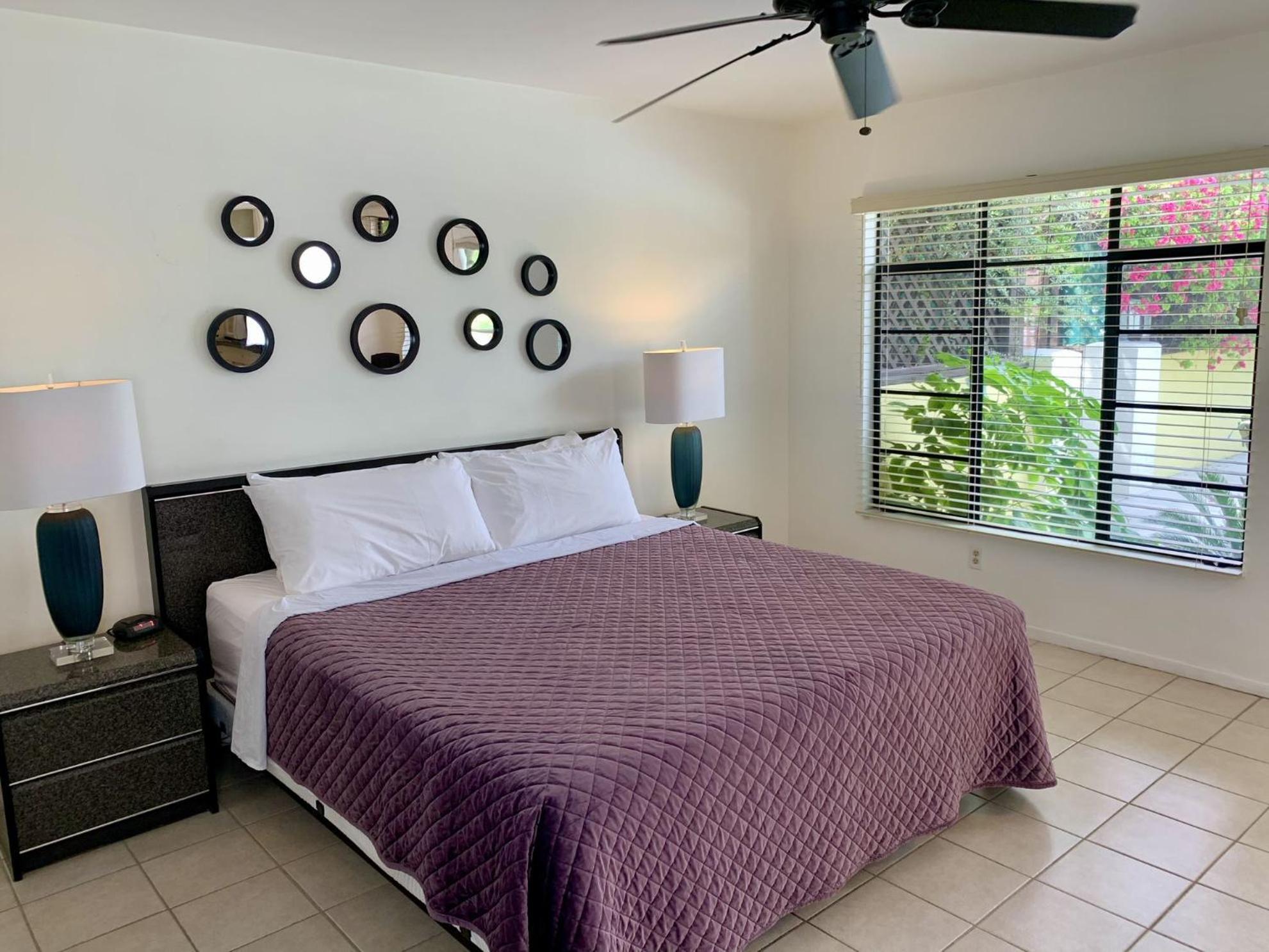 Resort Vista Grande - A Gay Men's Palm Springs