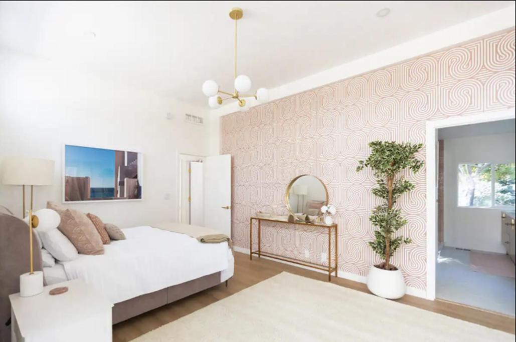 Villa The Pink Paloma - A Barbie Inspired In *
