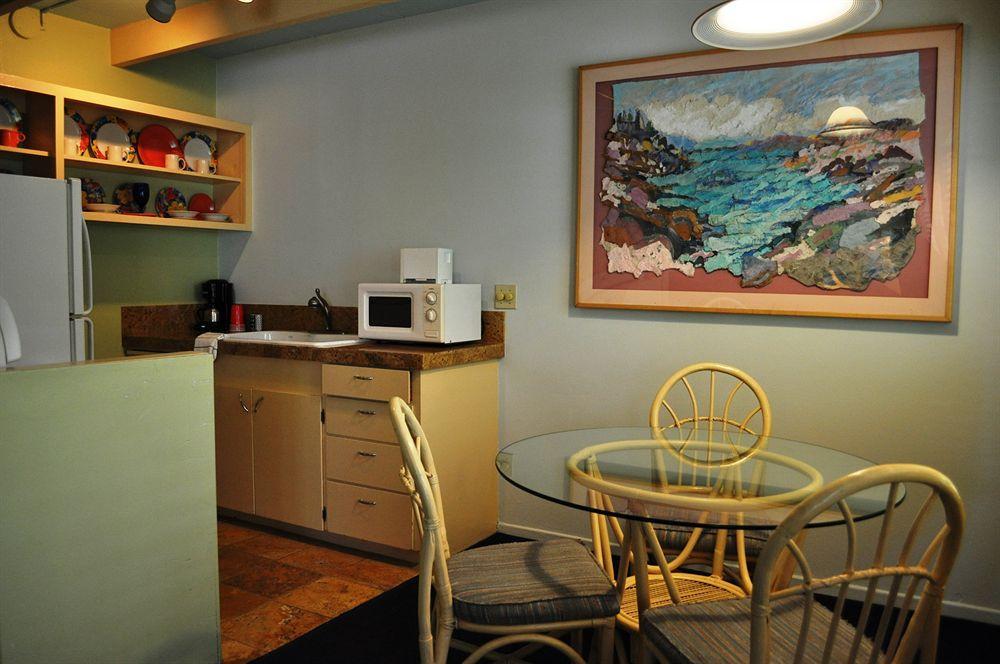 Vista Grande - A Gay Men's Resort Palm Springs