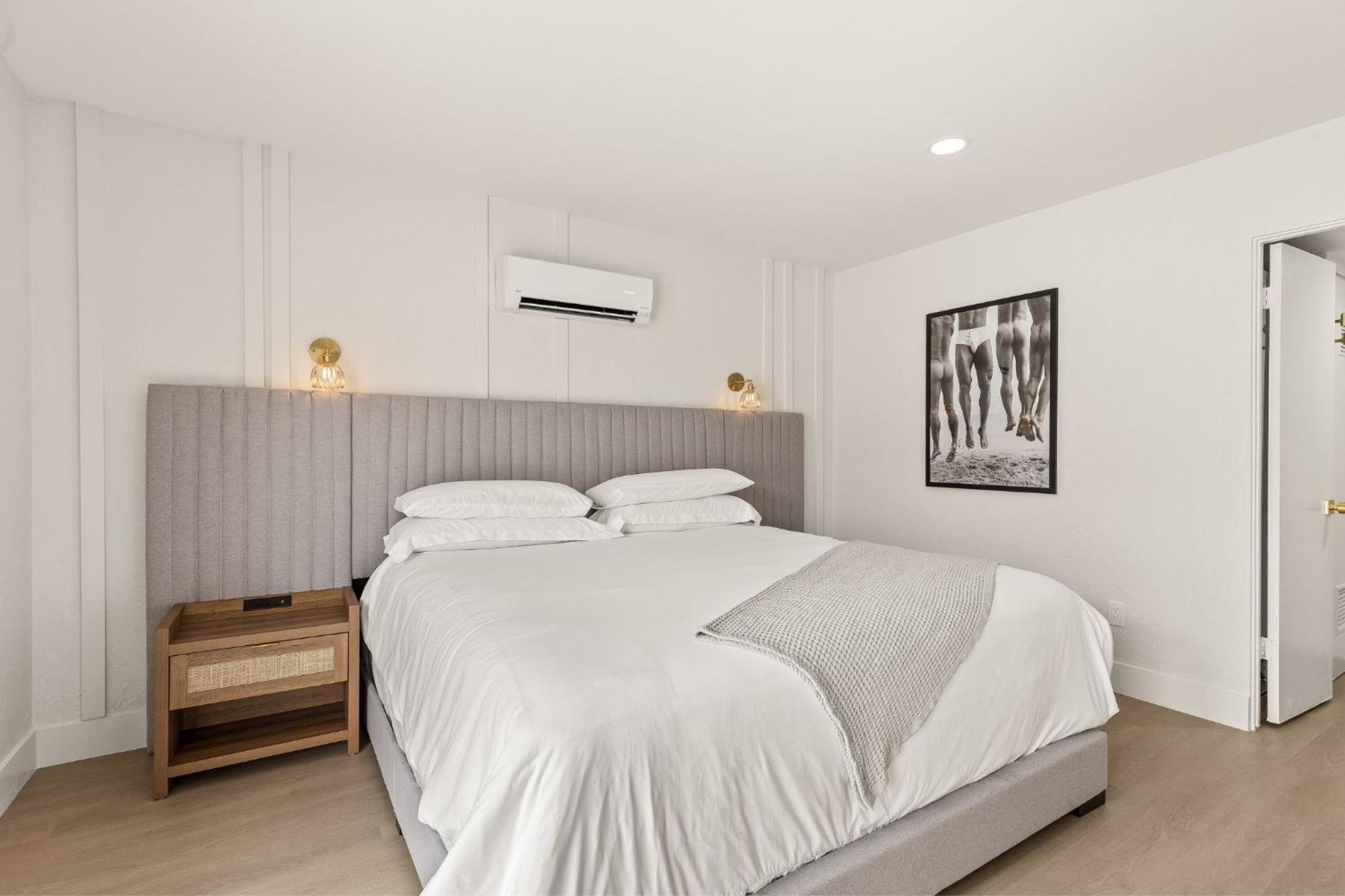 Hotel Casa Oliver & - A Men's Clothing Optional In