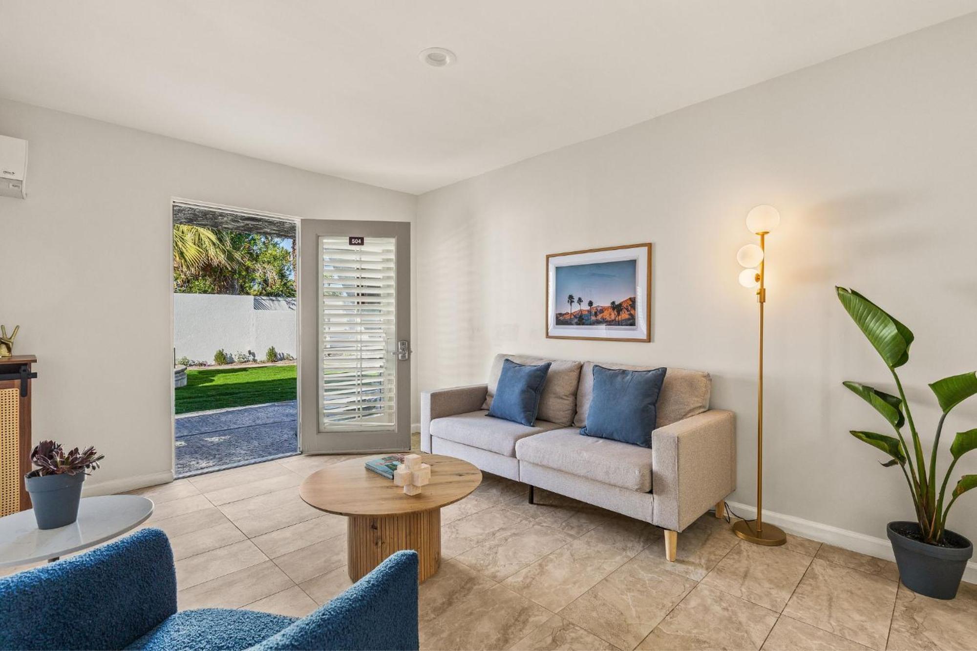 Hotel Casa Oliver & - A Men's Clothing Optional In