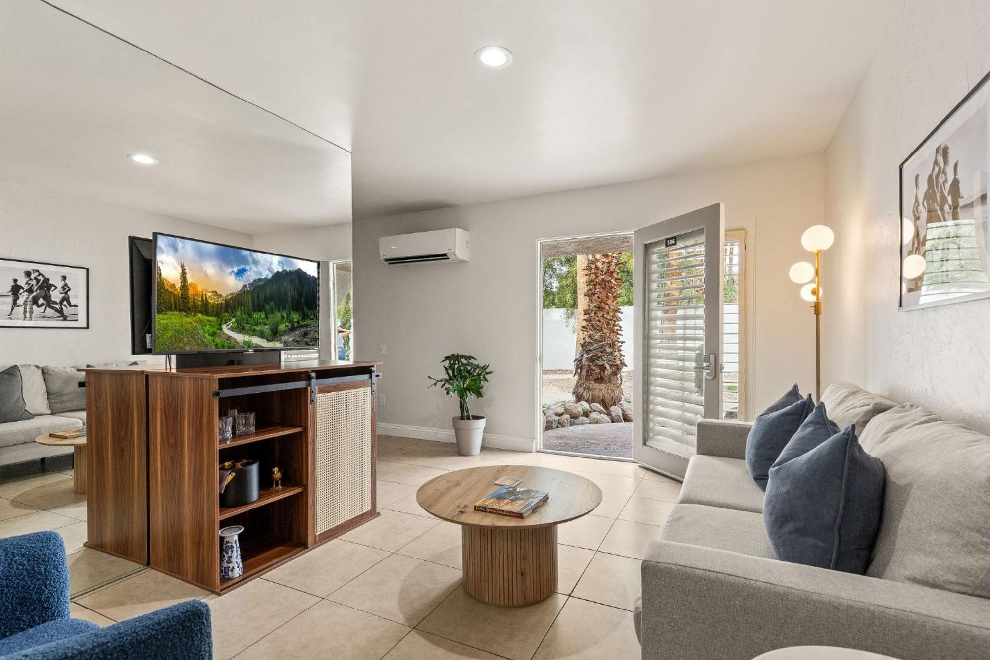 Casa Oliver & - A Men's Clothing Optional In Hotel