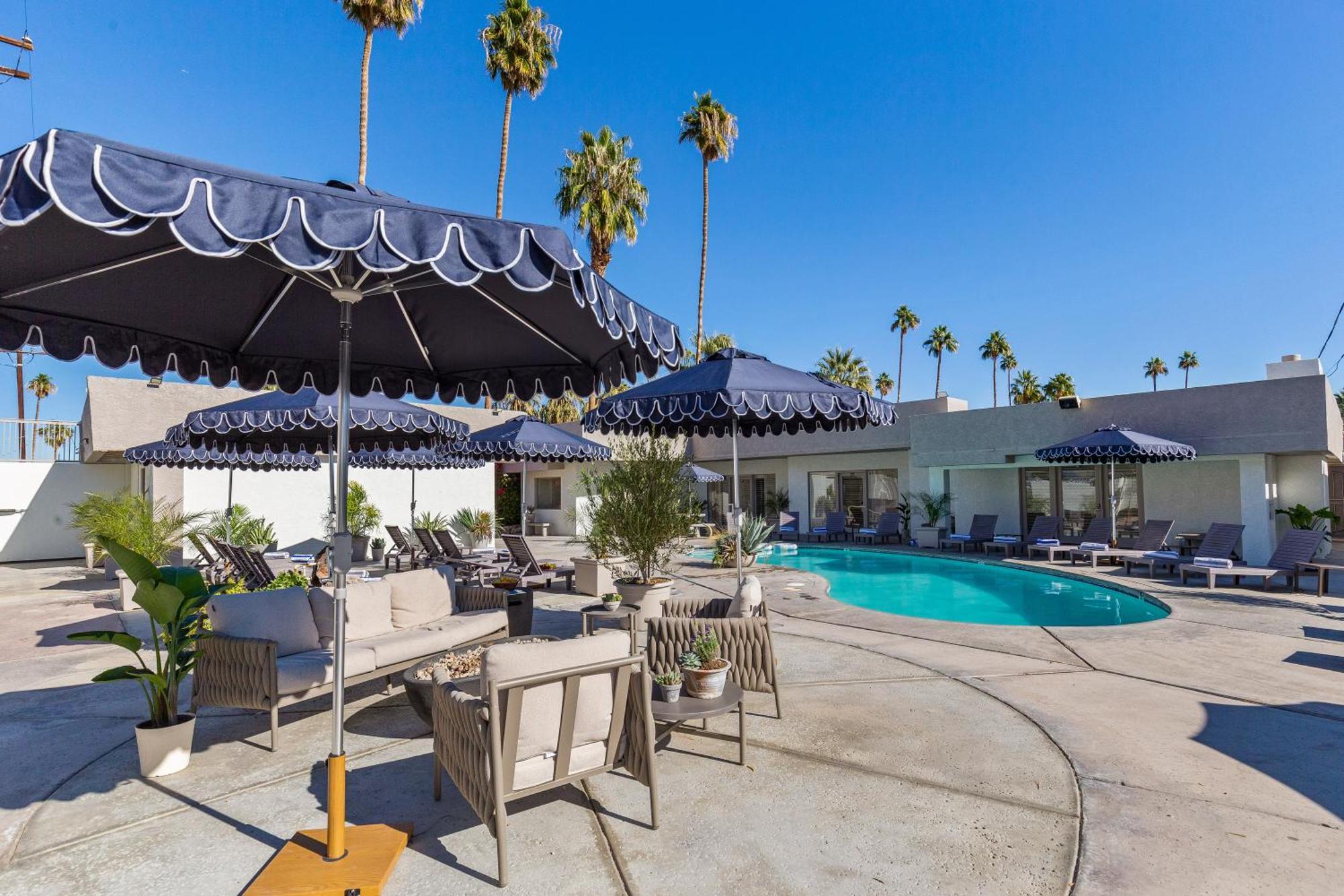 Casa Oliver & - A Men's Clothing Optional In Hotel