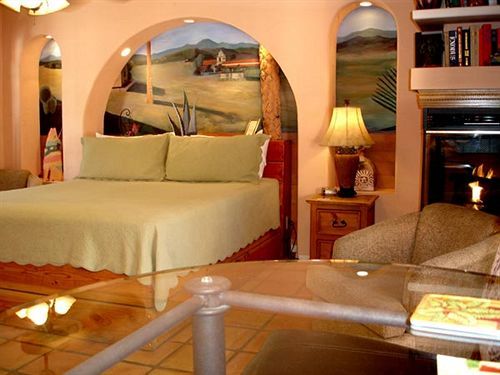Inn Coyote Palm Springs