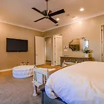 Exclusive, Upscale Palm Springs Estate With 5-Star Amenities