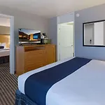 Travelodge By Wyndham Palm Springs