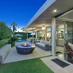 Canyon Palms Estate- Ultra-Luxe, Pool, Spa, Firepit, Outdoor Kitchen & More