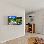 Casa Oliver Hotel & Resort - A Men\'S Clothing Optional Resort In Palm Springs