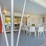 K0010 - The Retro House
