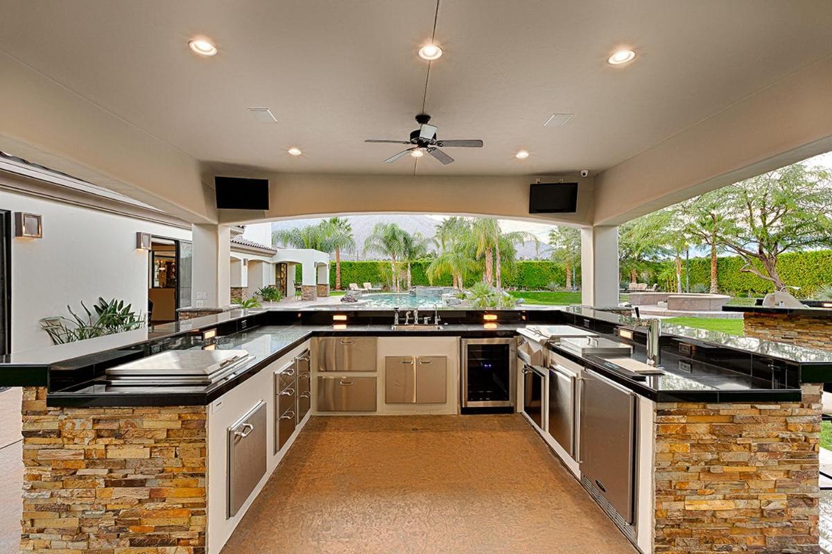 Exclusive, Upscale Estate With 5-star Amenities