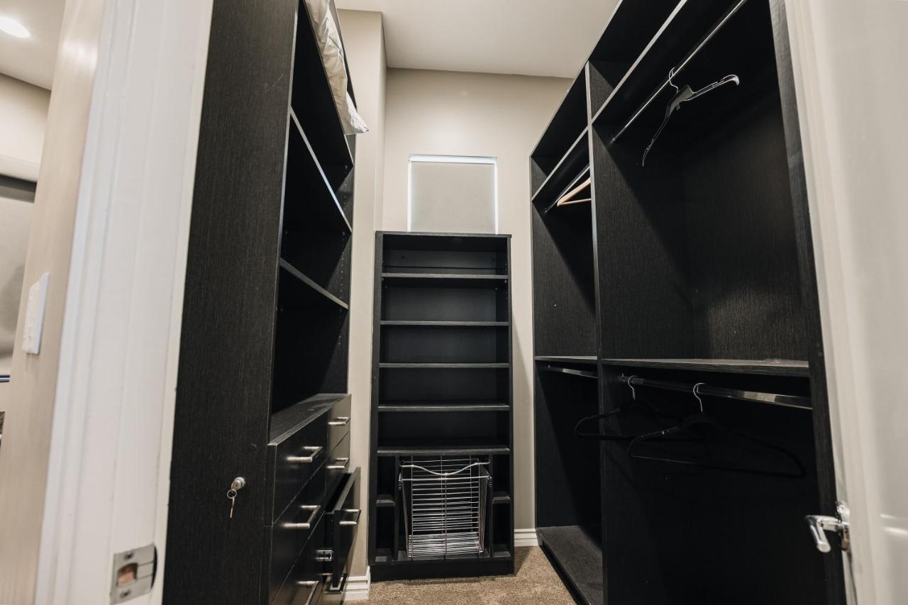 Exclusive, Upscale Estate With 5-star Amenities