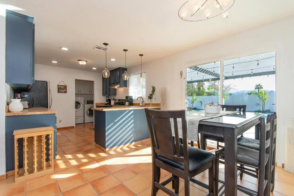 Holiday home Cozy With Pool Moutain View 3675 Palm Springs