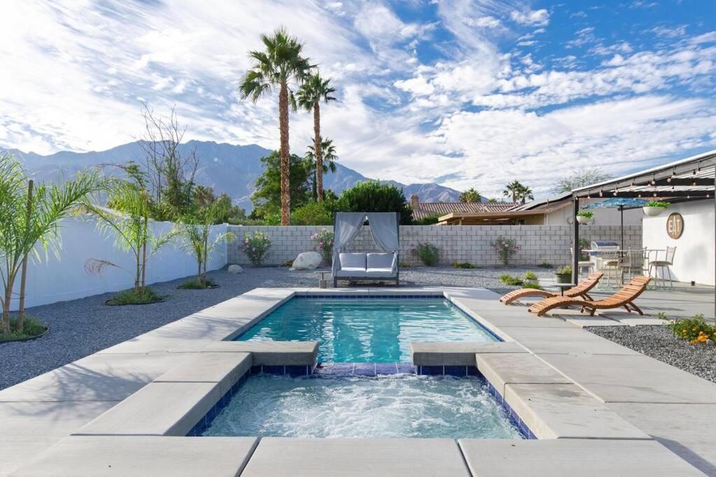 Holiday home Cozy With Pool Moutain View 3675