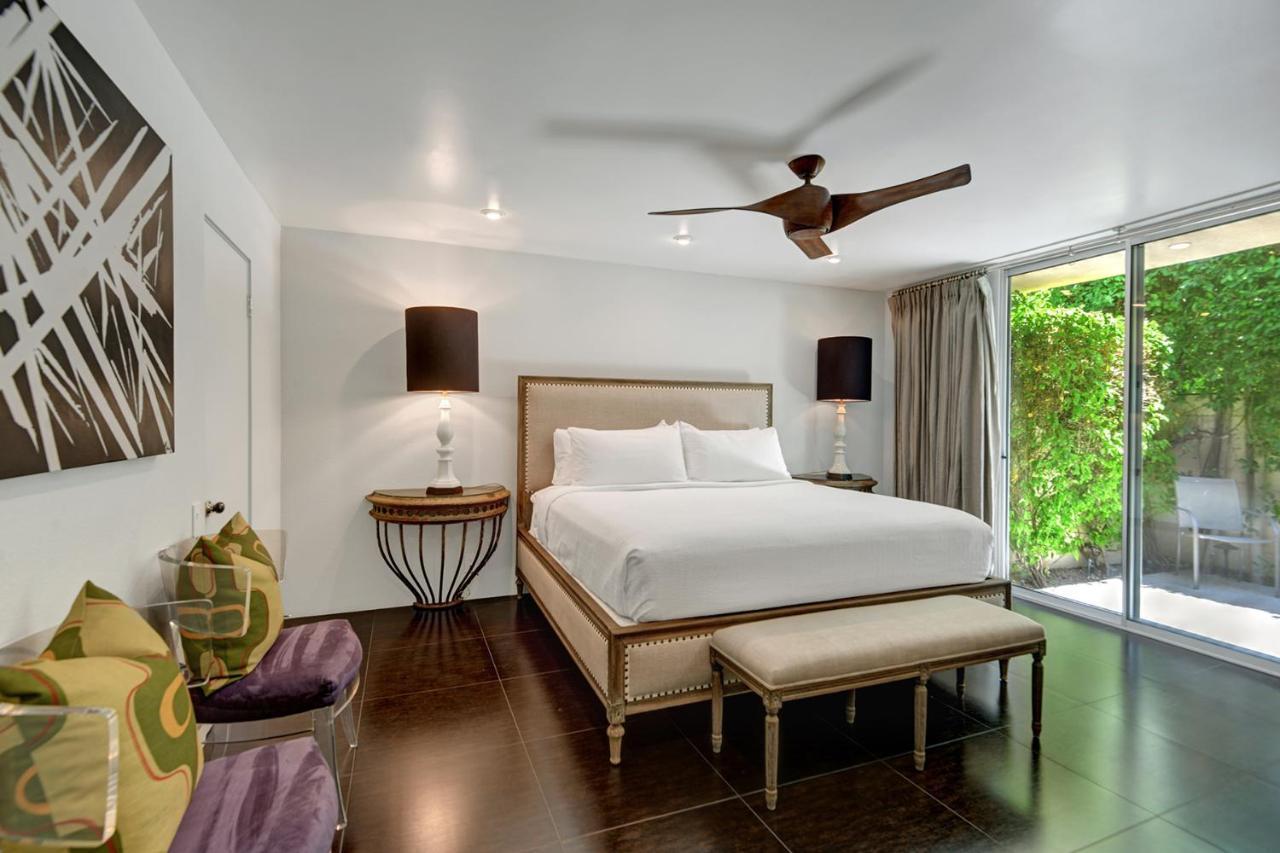 Canyon Palms Estate- Ultra-luxe, Pool, Spa, Firepit, Outdoor Kitchen &