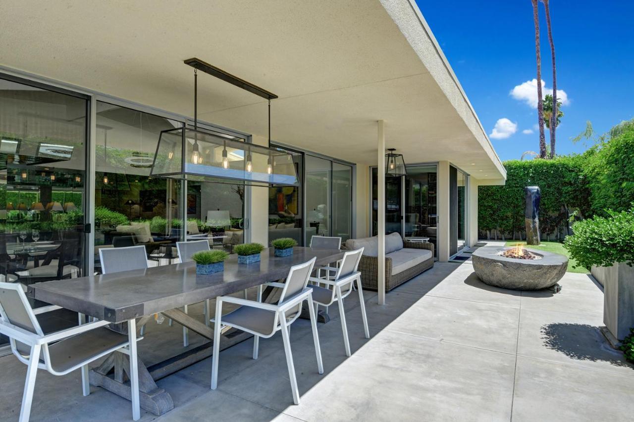 Holiday home Canyon Palms Estate- Ultra-luxe, Pool, Spa, Firepit, Outdoor Kitchen & *
