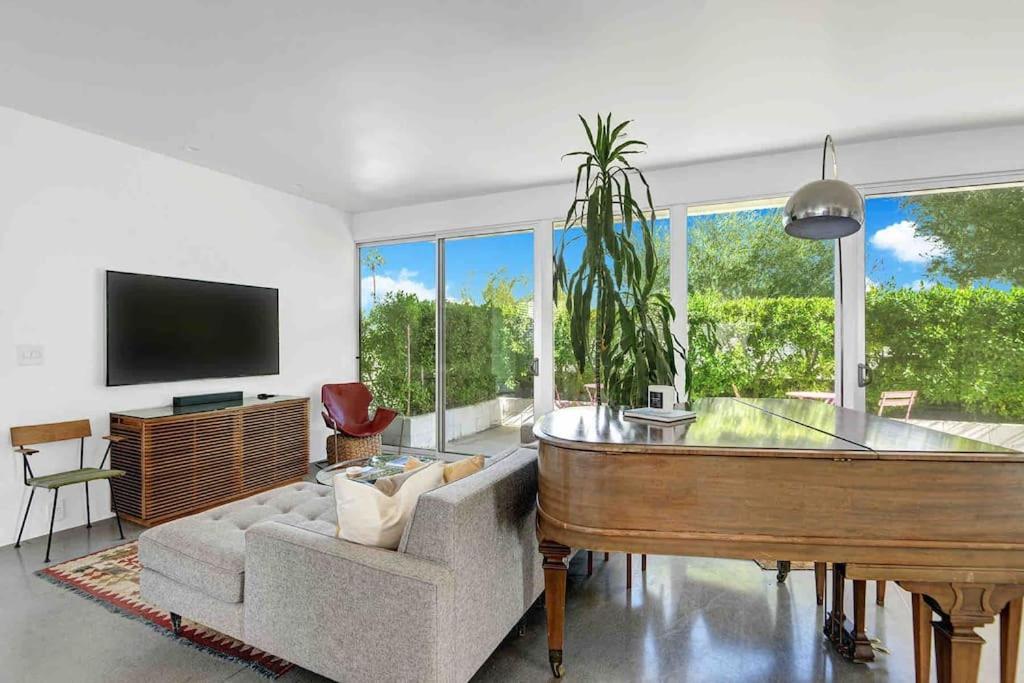 Holiday home Wexler Steel House #4 - Pool And Grand Piano Palm Springs