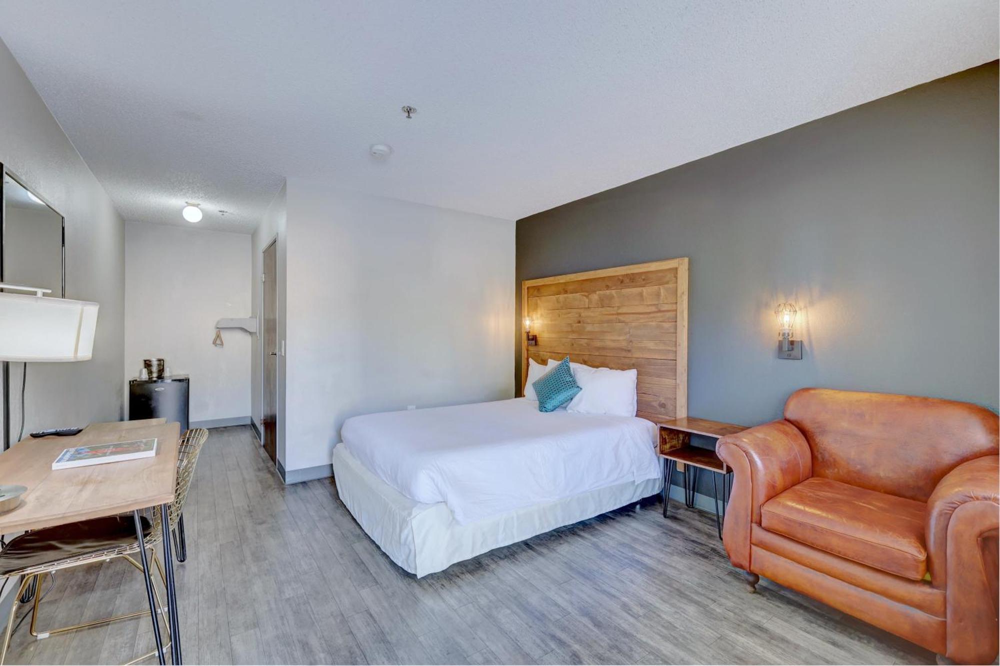 The Infusion Club Hotel 2*