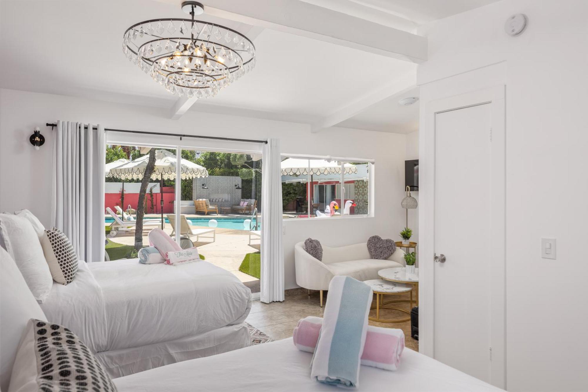 Hotel The Muse Boutique - Buyout Big Groups (adults Only)