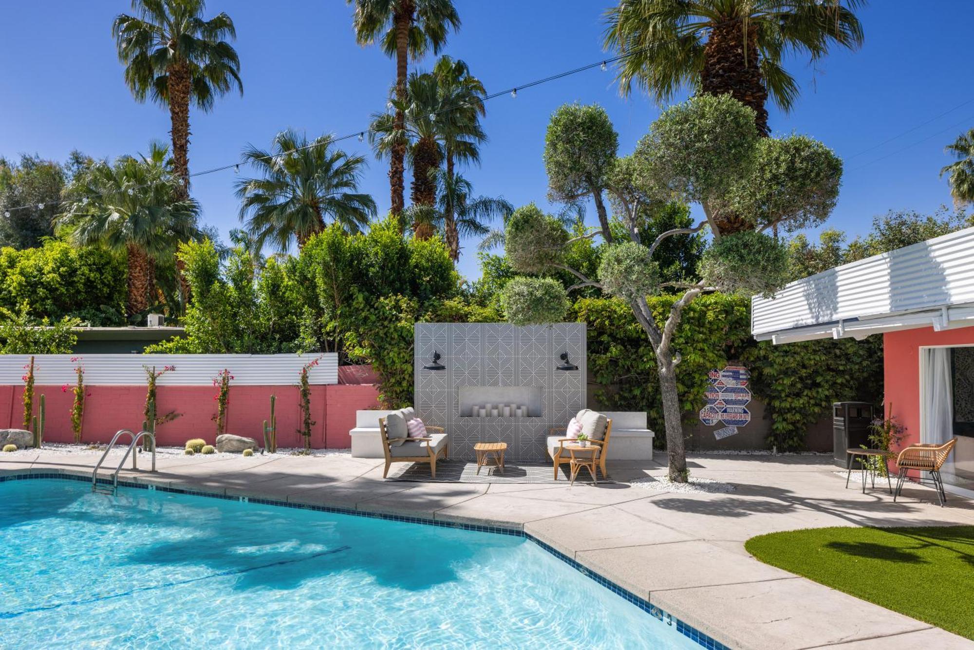 Hotel The Muse Boutique - Buyout Big Groups (adults Only)