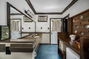 Hotel Caliente Tropics