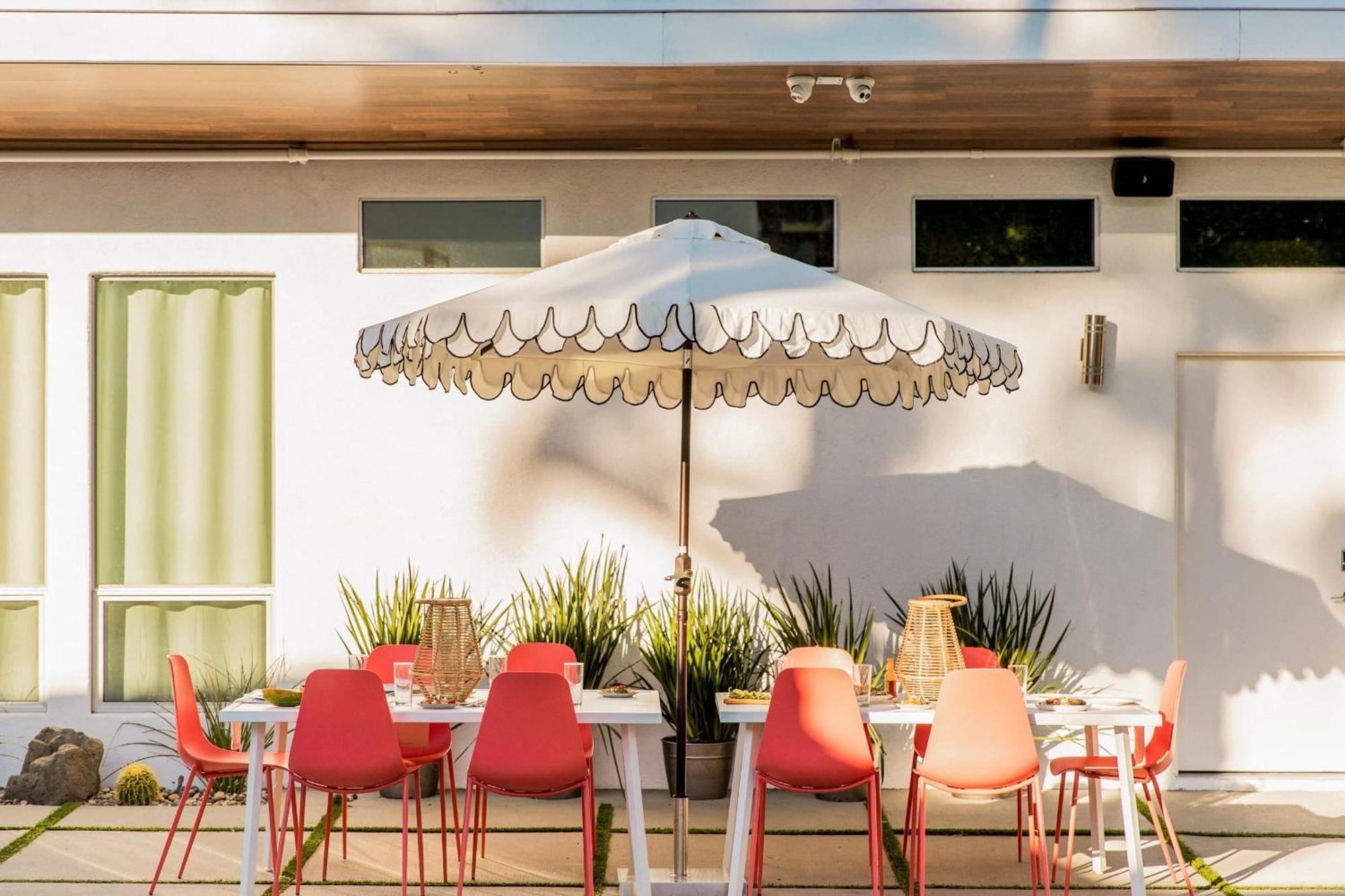 Hotel The Wesley Hotel By Avantstay Retro Spacious W Bbq Pool Spa