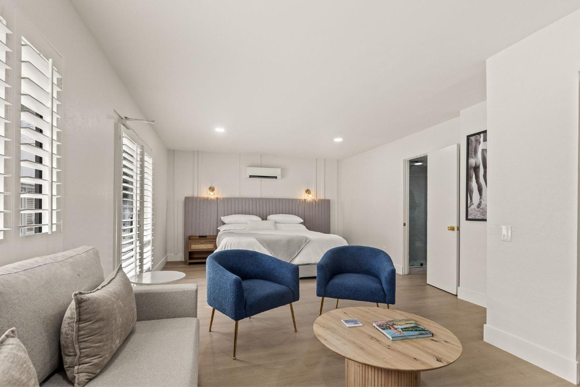 Hotel Casa Oliver & - A Men's Clothing Optional In