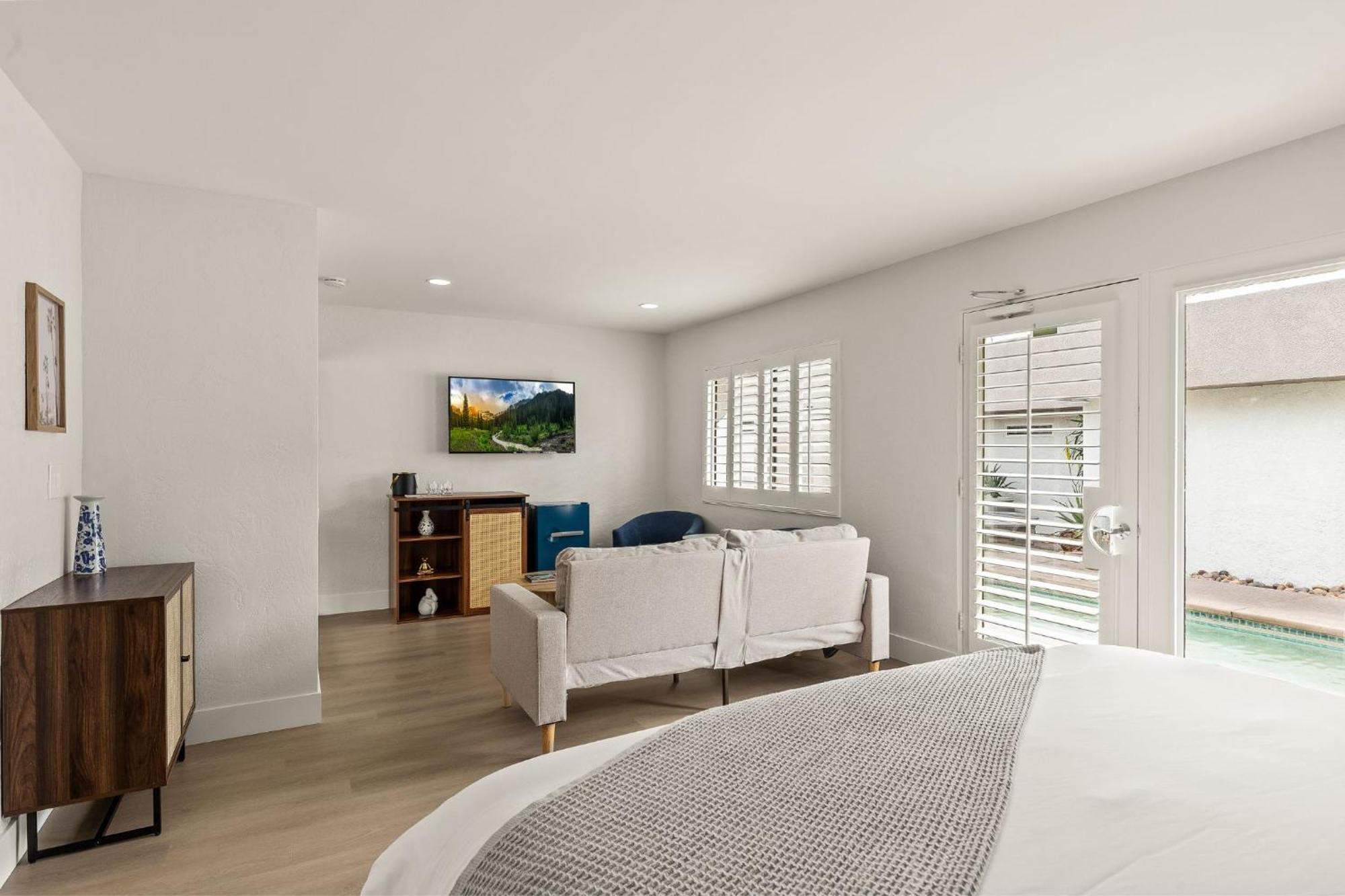 Hotel Casa Oliver & - A Men's Clothing Optional In *