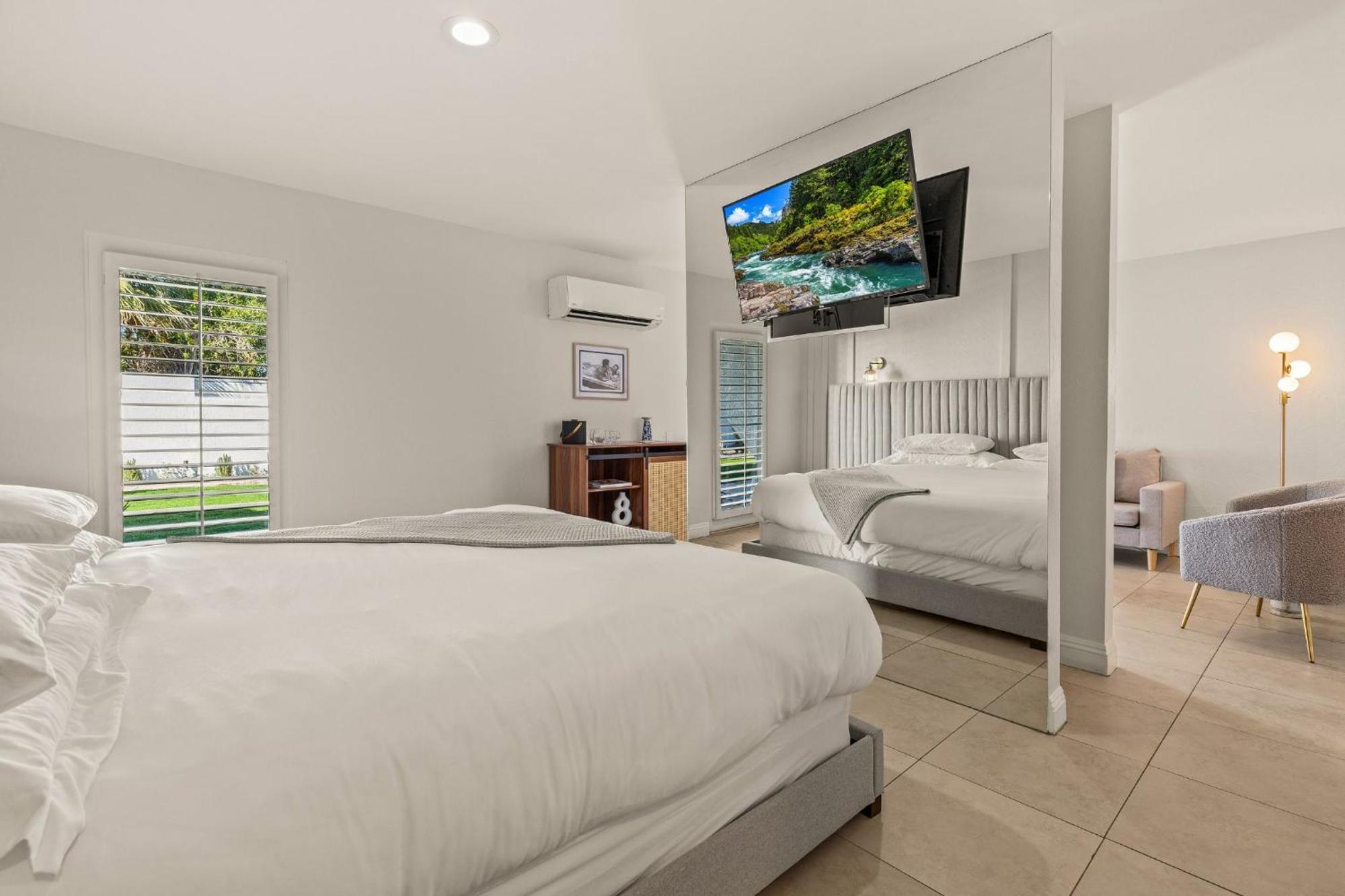Hotel Casa Oliver & - A Men's Clothing Optional In