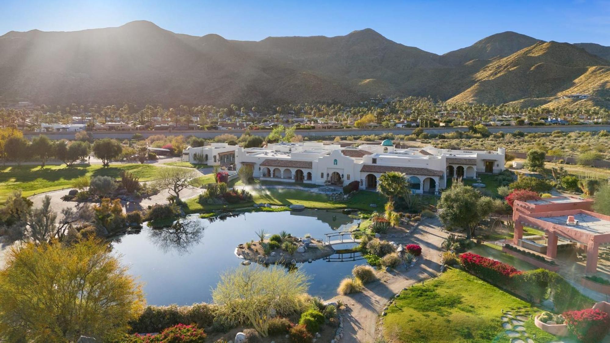 The Pond Estate By Avantstay Designer Compound W Multiple Pools Tennis View Palm Springs