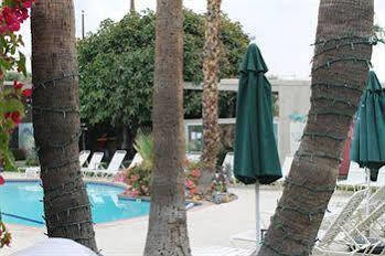 Hotel The Terra Cotta 2*
