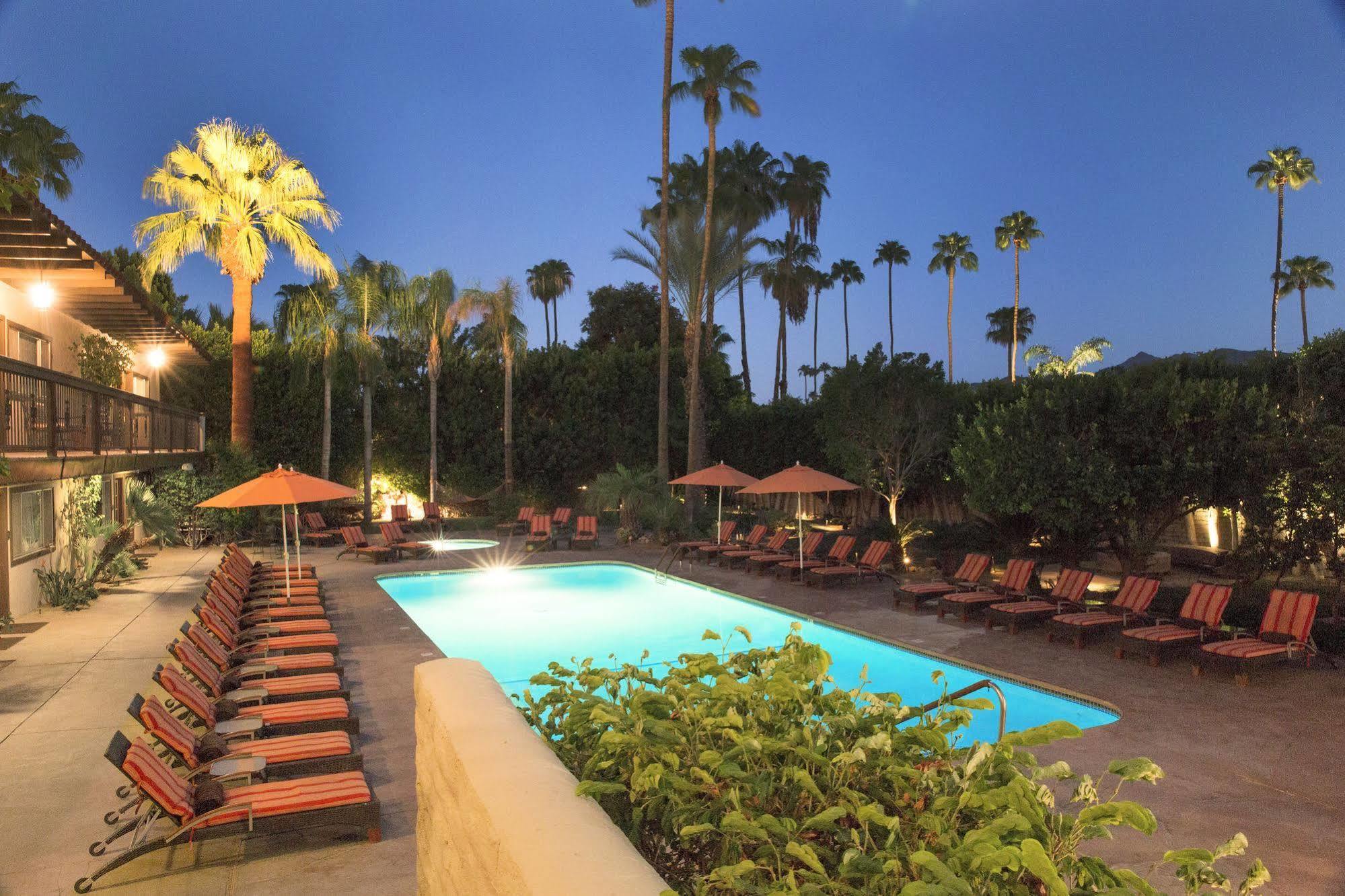 Resort Santiago - Premier Gay Men's Palm Springs