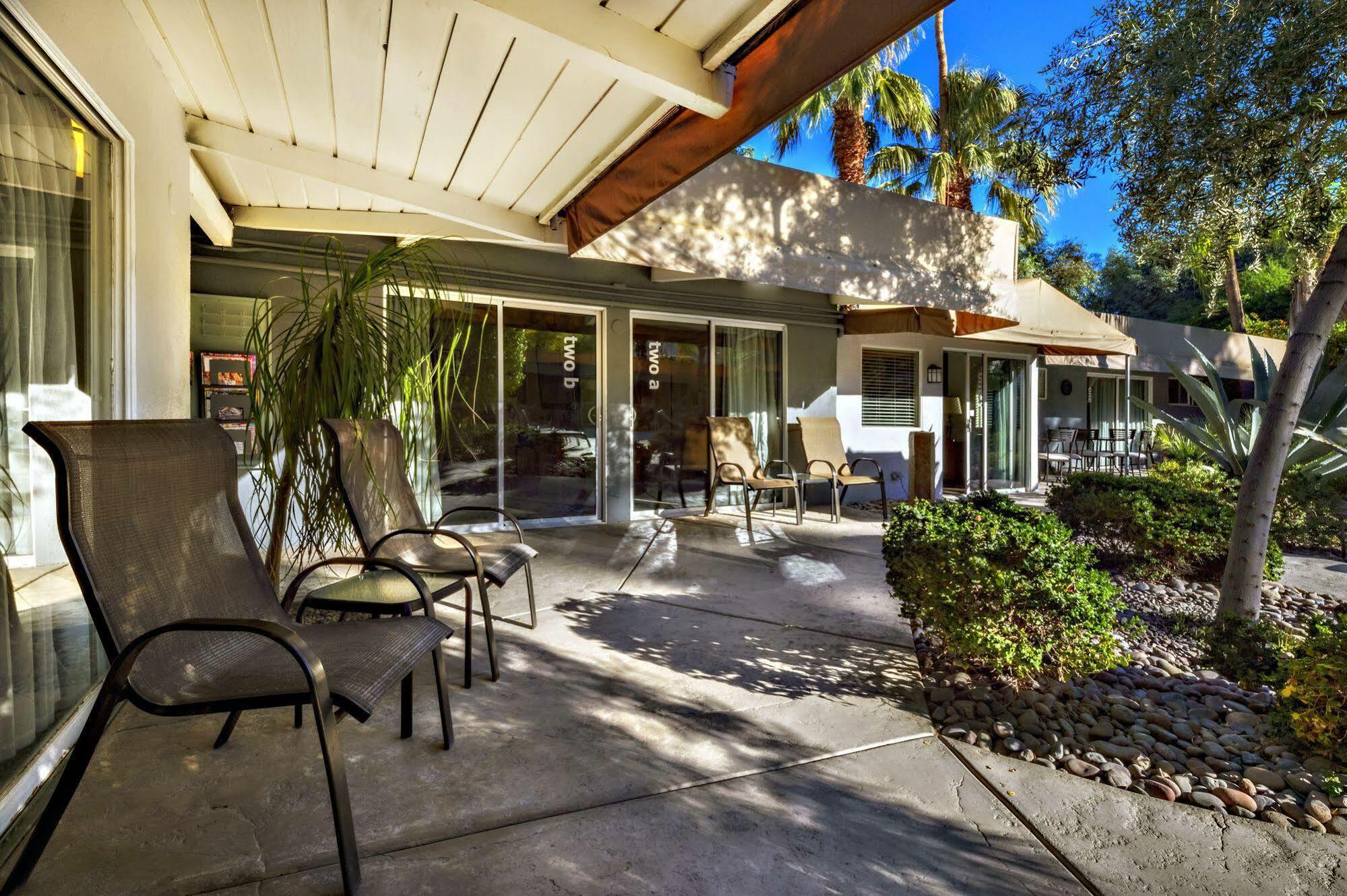 Avance Hotel Palm Springs