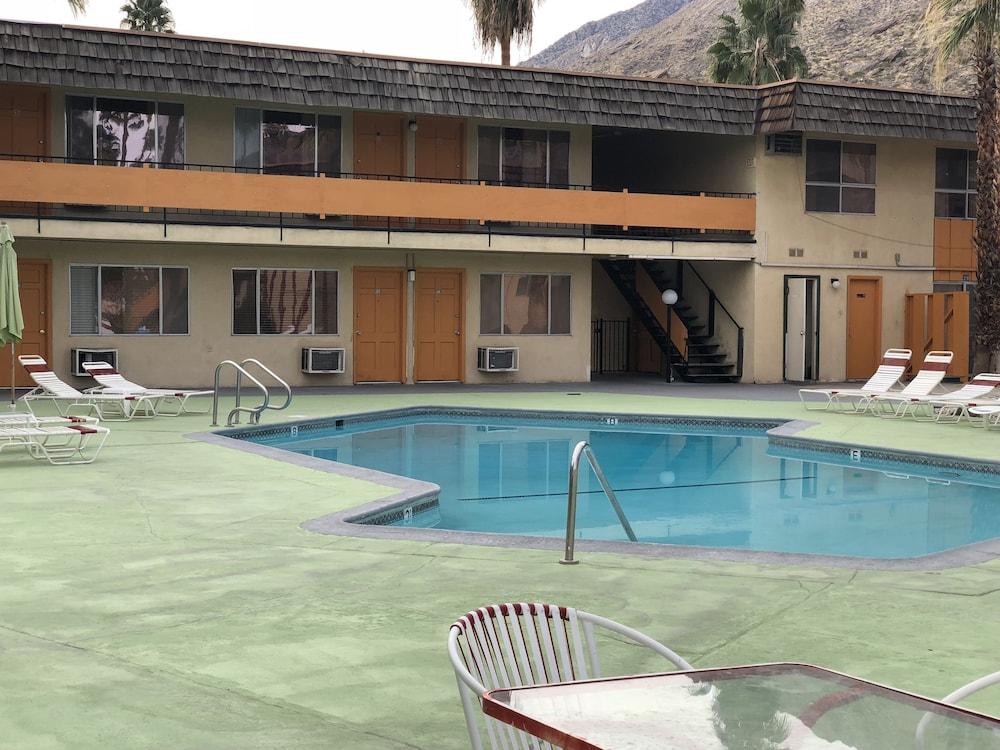 Desert Motel