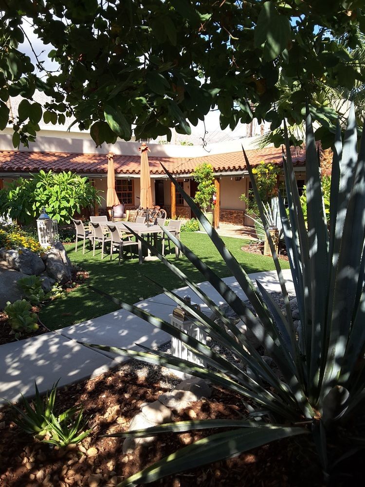 Alpine Gardens Hotel Palm Springs